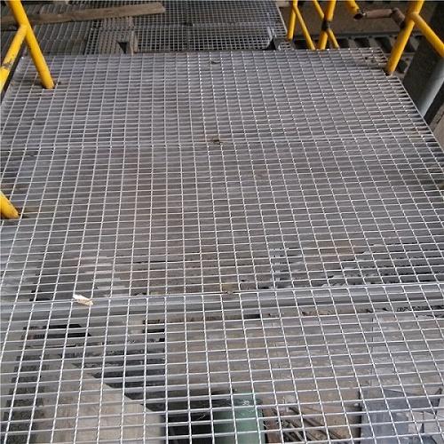 停車廠鋼格柵板材質(zhì)