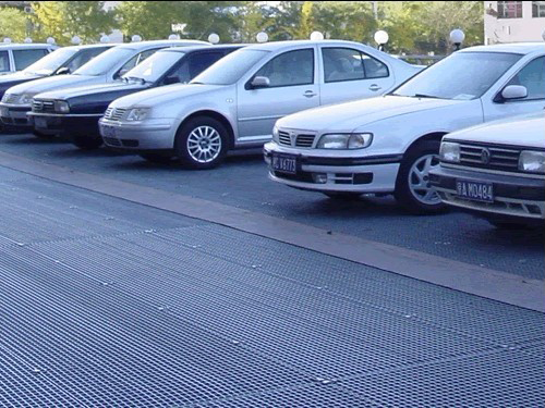 停車場<a href='http://7852c.cn'>鋼格柵</a>板