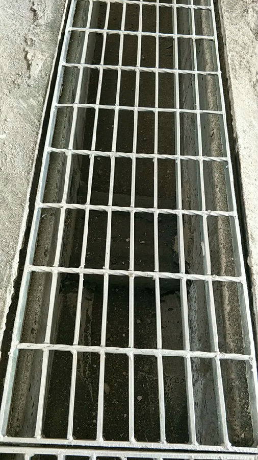 熱鍍鋅溝蓋板規(guī)格